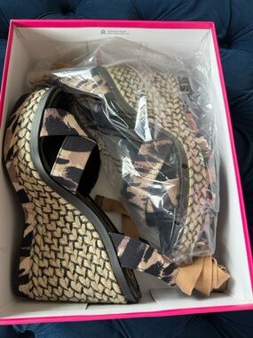 Vince Camuto Wedge Espadrille Sandals in Beige Camo